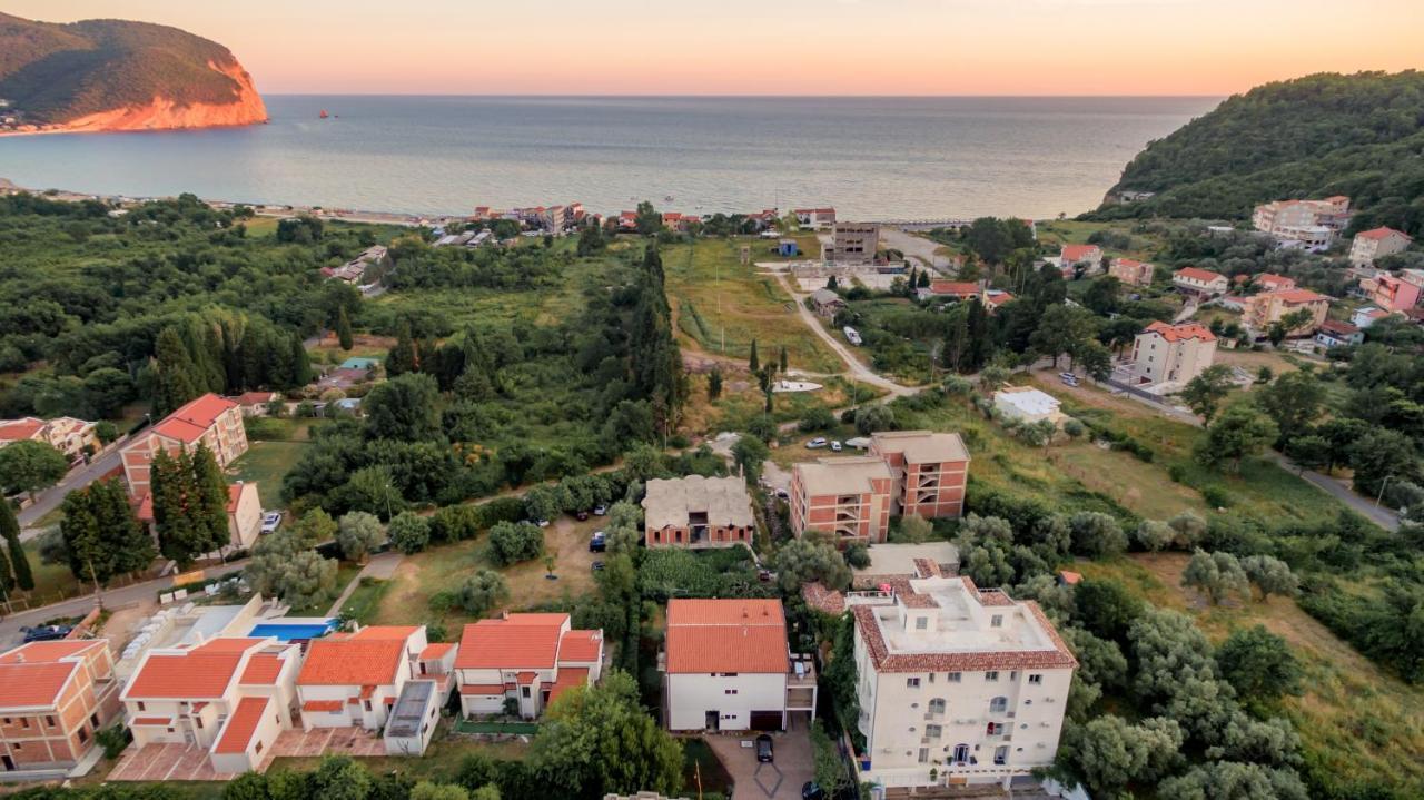 Holiday Home Sea Петровац Экстерьер фото
