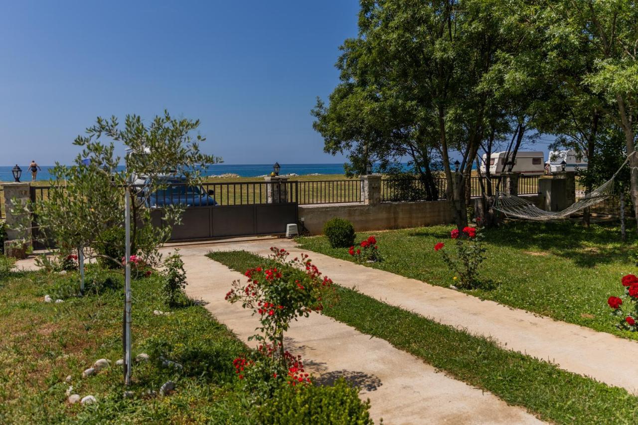 Holiday Home Sea Петровац Экстерьер фото